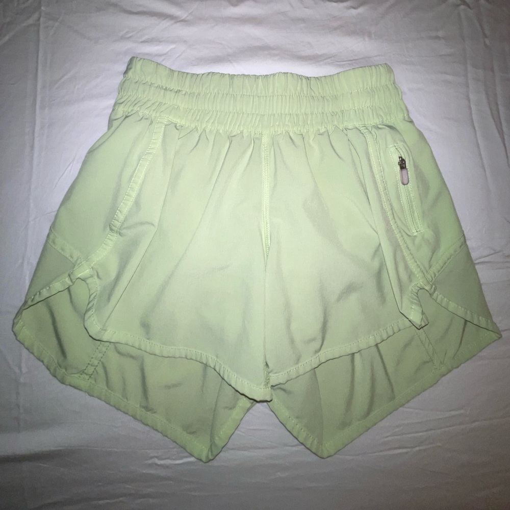 lululemon tracker shorts